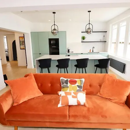 Newly Refurbished W/ River Views London Exterior photo