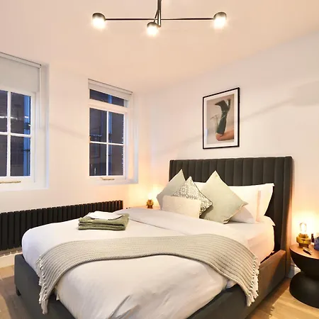 Newly Refurbished W/ River Views London Exterior photo
